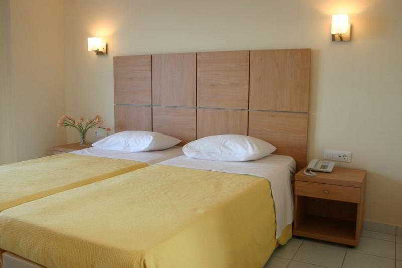 Flisvos Hotel โตโล ภายนอก รูปภาพ