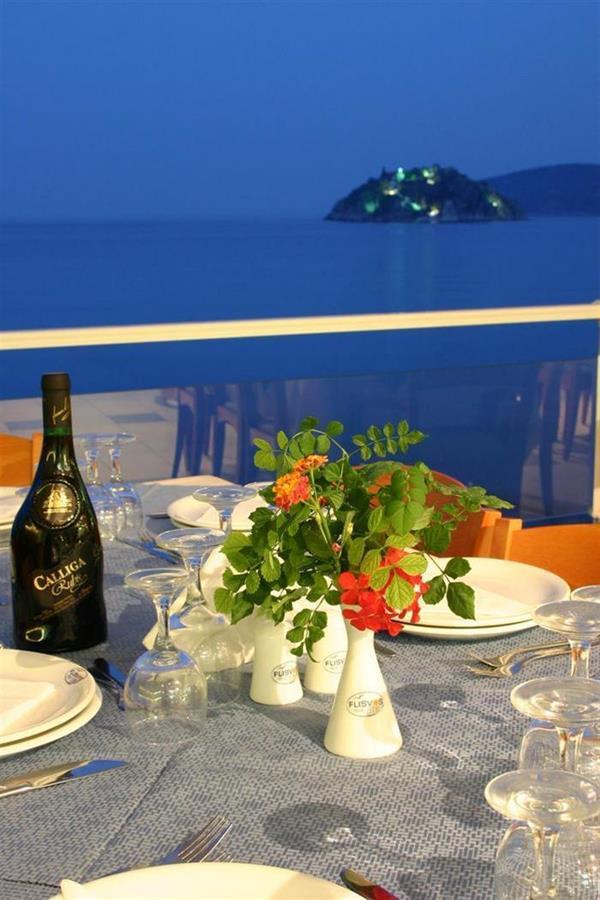 Flisvos Hotel โตโล ภายนอก รูปภาพ